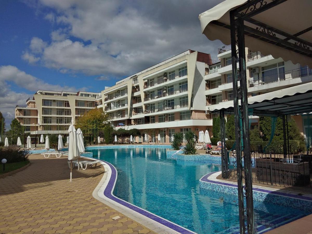Apartment Daisy Grand Kamelia Солнечный берег Экстерьер фото