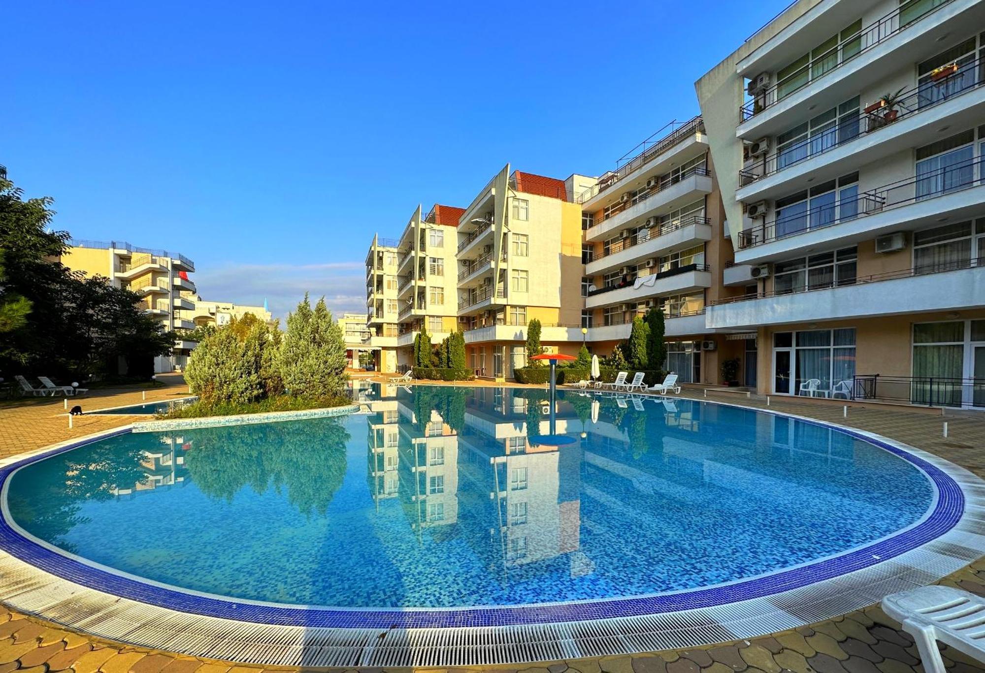 Apartment Daisy Grand Kamelia Солнечный берег Экстерьер фото