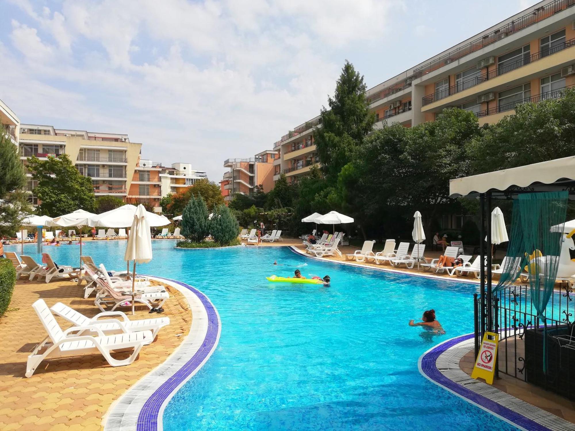 Apartment Daisy Grand Kamelia Солнечный берег Экстерьер фото
